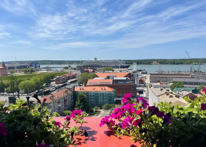 Panoramic City Center Apartment